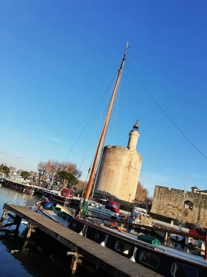 Chambres Dhotes La Maison Diderot Aigues-Mortes Esterno foto